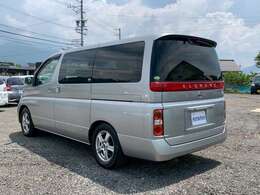総額表示は店頭納車の総額になります。県外の方には別途登録・陸送費が必要です。