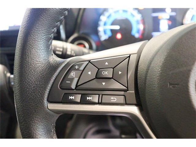 運転しながら操作が出来る画期的装備！これ便利です