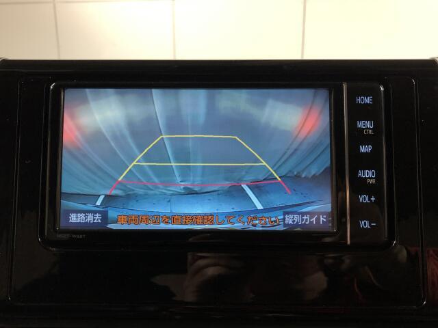 車庫入れや縦列駐車に威力を発揮するバックモニターを装備！！一度使うと手放せません！！