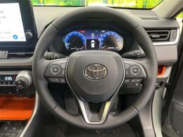 【トヨタセーフティセンス】プリクラッシュセーフティシステム・レーントレーシングアシスト・オートマチックハイビームをセットで装備。予防安全・衝突安全装備が快適なドライブをサポートします。