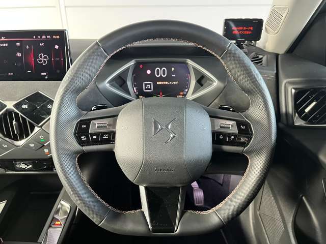 【オンライン商談・全国納車可能】 無料お電話でのお問い合わせ：0078-6003-299926 営業時間：10:00~19:00 定休日：火曜日・水曜日