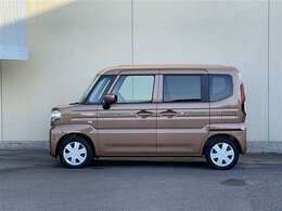 ボディ色はトーニーブラウンメタリックです。