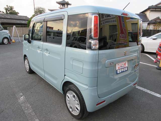 ボタンプッシュでエンジンスタート。鍵はキーフリーで大変便利です。