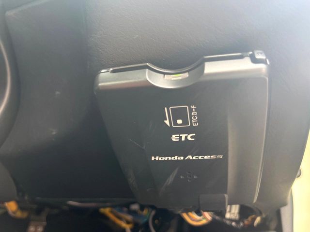 【ETC】高速道路の料金所をストレスなく通過！話題のスポットやサービスエリアに多い「スマートIC」利用時は必須のアイテムです。当店でセットアップを実施、ご納車当日からすぐにご利用いただけます！