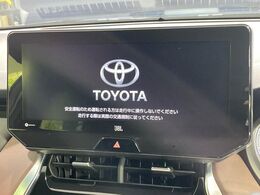 【メーカー純正ナビ】インテリアに溶け込むスタイリッシュな「専用設計」メーカーナビを装備♪視認性や操作性など基本性能にも優れ、より上質なカーライフをお楽しみいただけます。