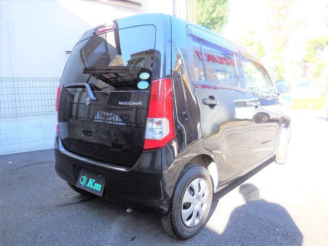 自社認証工場完備ですので納車後もご安心ください！車検も板金も保険もローンも全て当社で承れます！