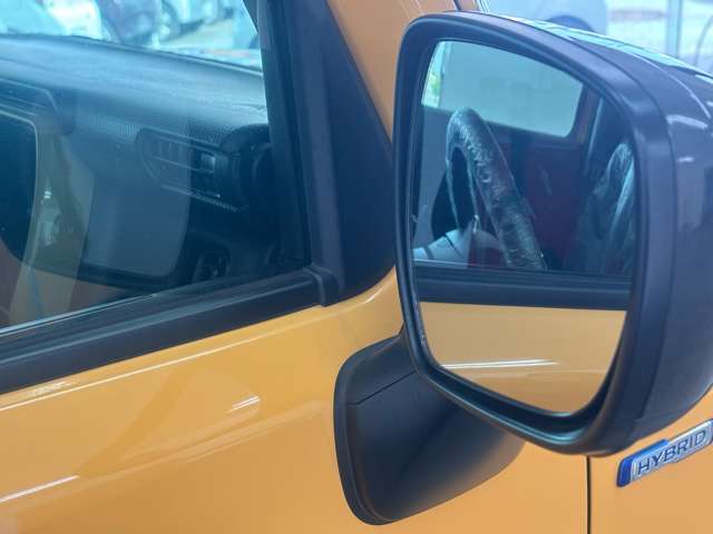 国内メーカーの同一ジャンルやたくさんのボディーカラーを一か所で比較する事が出来ます。