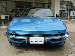 ロックスターは光岡自動車創業50周年を記念し、200台限定生産されたスペシャルなモデルです。