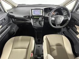 【インパネ全体】全方位で視界が広く、高い目線で運転もしやすいです！