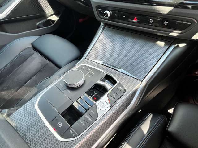 全車、BMWに精通するメカニックにより各車の泣きどころをきっちり整備・修理しており、ご安心して永くいつまでもお乗りいただけるようご提案させていただいております