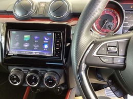 ナビ搭載ですので、遠距離へのお出かけもお任せ下さい。