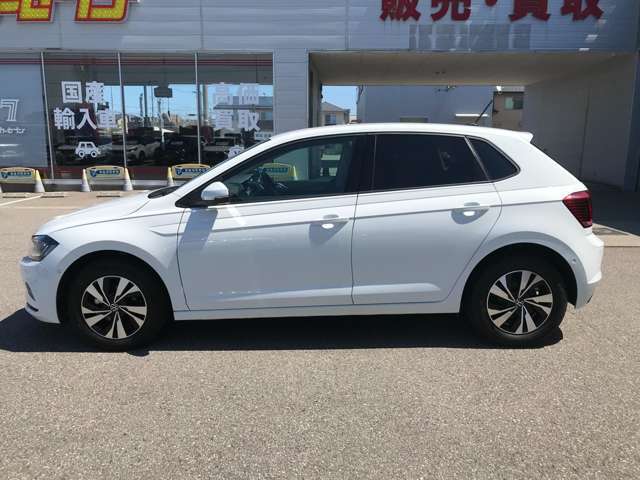 お客様に当店を通して輸入車を初めて購入する機会を舞台と捉え、厳選された上質な輸入中古車と、それに伴う高級感あるショールームで特別な高揚感を体感していただきたいと思っています。