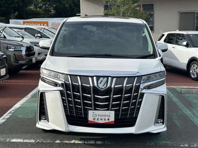 トヨタカローラ山口　下関マイカーセンターは安心のトヨタディーラーでございます。保証は勿論、各種サービスも充実しております。ディーラーならではの安心保証で充実のカーライフを始めませんか！