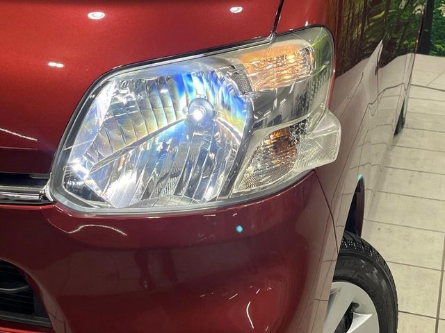 【LEDヘッドライト】悪天候や夜間走行時も良好な視界を確保し安心して運転できる高輝度LEDヘッドライトを装備！点灯速度が早く、消費電力も抑えられています。