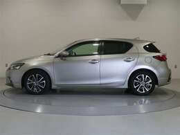 レクサスのコンパクトハイブリッドハッチバックです。