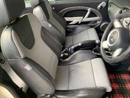 純正オプション　レカロレザーシート