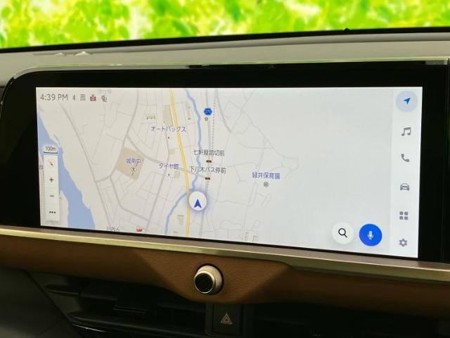 WECARSの店舗にはキッズコーナーがございます！お子様連れのお客様もごゆっくり車選びをお楽しみいただける空間です！