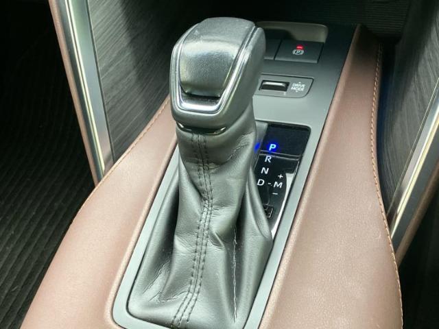 国産車から輸入車まで多様なお客様のニーズのお応えできるように、全国規模で豊富な在庫展開！車のことならWECARSへ！