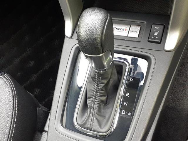 国産車から輸入車まで多様なお客様のニーズのお応えできるように、全国規模で豊富な在庫展開！車のことならWECARSへ！