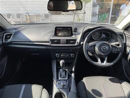 【インパネ全体】全方位で視界が広く、高い目線で運転もしやすいです！