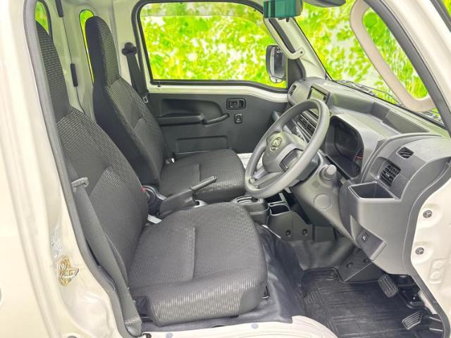 「この車の写真をもっと見たい」「状態が気になる」「この装備はついている？」どんな小さな疑問でもお気軽にお問い合わせください！