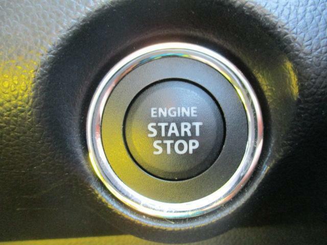 ボタン1つでエンジンを始動【キーレスプッシュスタート】！イモビライザーも標準装備です。