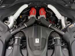3.9L V8エンジン。620PSを発揮します。