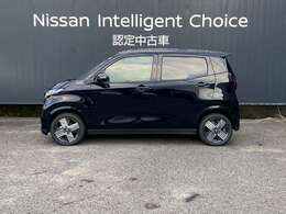 サクラの横からの画像になります。当店は全車　整備・保証付なので安心してご検討頂けます。