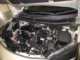 内装、外装、エンジンルームの隅ずみまでクリーニングを実施してお渡しします！　プロが仕上げをしましたからピッカピカですよ～！点検整備もきっちり実施いたします。