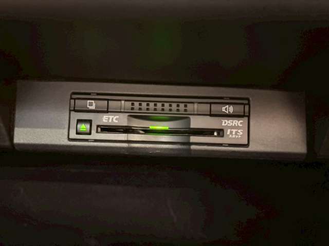 【ケーユーのコンセプト】1走行距離5万km以下を中心にお取り揃え2関東関西方面仕入れがメイン3他店舗からのお取り寄せ陸送費無料（一部特選車を除く）4全店舗敷地内に指定or認証工場完備5充実の保証制度♪