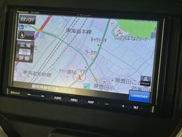 【ナビゲーション】目的地までしっかり案内してくれる使いやすいナビ。Bluetooth接続すればお持ちのスマホやMP3プレイヤーの音楽を再生可能！毎日の運転がさらに楽しくなります！！