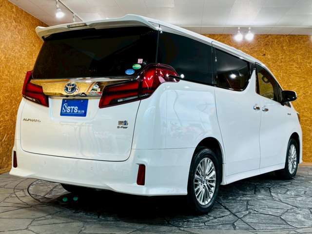 全国納車致します！陸送費や諸経費などご相談ください♪アフター保証やお車の状態、お気軽にお問い合わせください♪お問い合わせ頂ければ追加写真など添付致します！