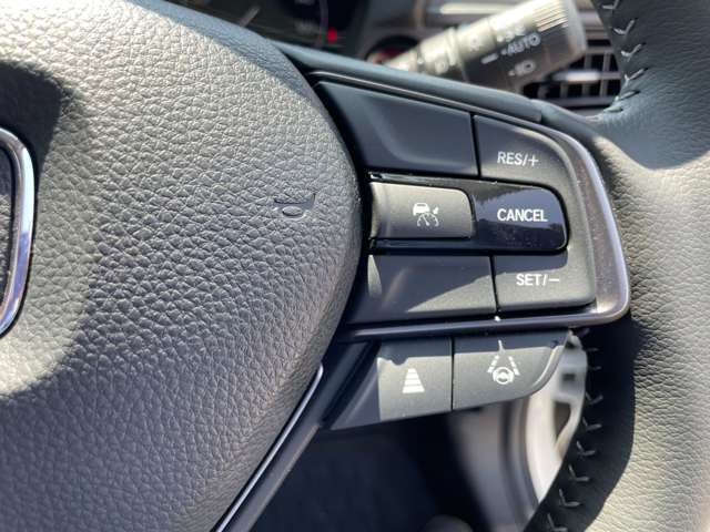 アダプティブクルーズコントールが付いているので運転操作が楽になります！