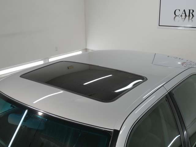 ☆各種パーツ（エアロ、ローダウンサスペンション（車高調）、レーダー探知機、TVキャンセラーキット、LEDランプ、スモークフィルムなど）の取り付けなども可能です。（※但し、車検対応品に限ります。）