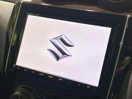 【純正ナビ】人気の純正ナビを装備。オーディオ機能も充実しており、Bluetooth接続すればお持ちのスマホやMP3プレイヤーの音楽を再生可能！毎日の運転がさらに楽しくなります！！