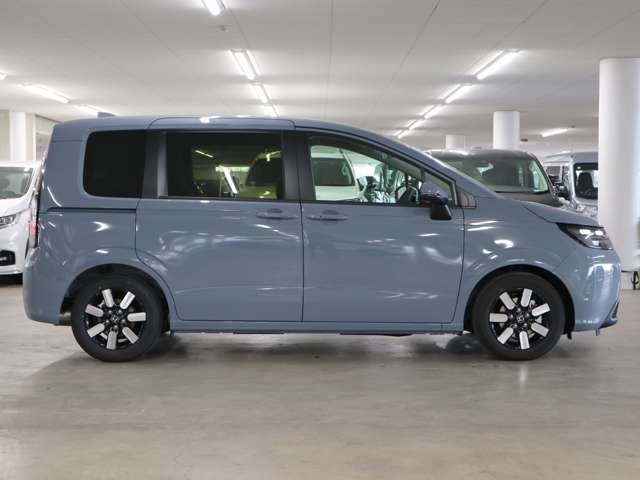 毎日新規物件入庫！3500台の高品質車をぜひとも、ご自身の目で直接ご覧になって、ご実感下さい、自身を持ってお勧めいたします。
