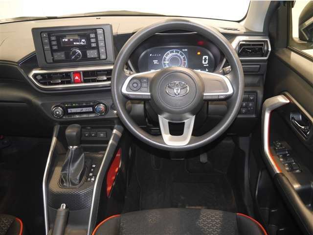 操作性に優れたインパネ周り！