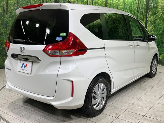 ☆全国のネクステージからお取り寄せが可能※！遠方の店舗に展示してあるクルマが気になる場合も、最寄りの店舗でご覧いただくことが可能です！是非私たちに要望をお聞かせください！※別途費用