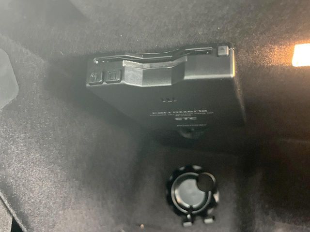 ●ETC車載器（アンテナ分離型音声案内タイプ）：お引き渡し時には再セットアップを実施後、お渡しいたします。マイレージ登録に関してもお気軽にスタッフまでお尋ねください。