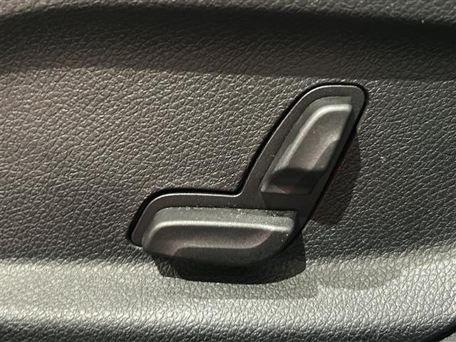 【運転席】メンテナンスパックはご購入時だけのお得な点検・整備パック(有償)。点検コースと車検コースがございます。詳しくは店舗コーディネーターまでお問い合わせ下さい。