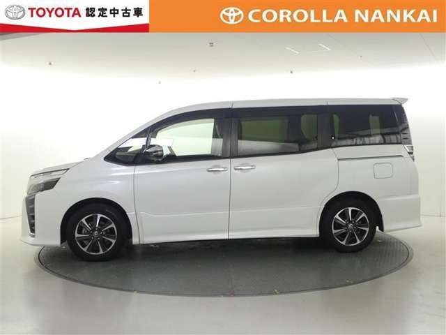 荷物をたっぷり載せて広々ドライビング♪夏でも冬でも、アウトドアやショッピングを思い切り楽しみましょう！