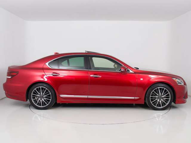 CSオートブランド「ウェザリア」フルエアロが装着されています！お好みはいかがですか？今付いているデザイン以外にも、各ブランドのエアロを格安にてお取付け出来ます！