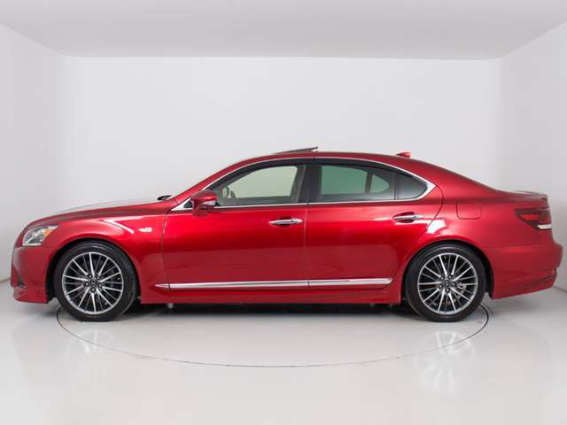 CSオートブランド「ウェザリア」フルエアロが装着されています！お好みはいかがですか？今付いているデザイン以外にも、各ブランドのエアロを格安にてお取付け出来ます！