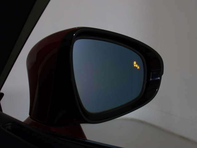 ブラインドスポットモニターBSM！後方の死角も音波システムにてサポート致します！！