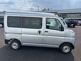 右横からの画像です