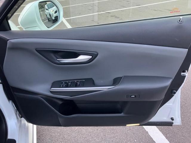 WECARS（ウィーカーズ）は全国250店舗展開！作業の都合上、車両をご覧頂けない場合がございます。来店前にお問合せ下さい