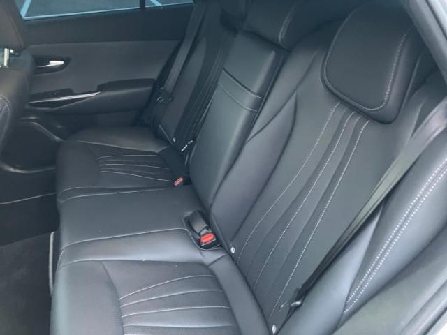 WECARSでは登録（届出）済未使用車や走行距離1万km未満の在庫車も多数ご用意しております！状態は良いものが良いけど、新車は高いな・・・そんなお客様にオススメです！