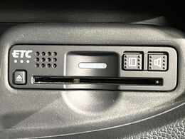 【ETC】高速道路の料金所をストレスなく通過！話題のスポットやサービスエリアに多い「スマートIC」利用時は必須のアイテムです。当店でセットアップを実施、ご納車当日からすぐにご利用いただけます！