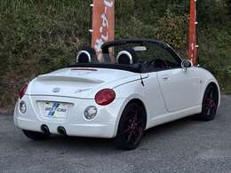 最近のお車は10万キロ超えても問題なく走行できます。整備もきちんとしておりますので、ご安心ください！