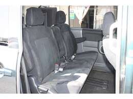 こちらのシートはキズやシミがなく綺麗な状態です。車内のメインとなるシートが綺麗に保たれていることで印象が明るくなり、クリアな室内になりますね！